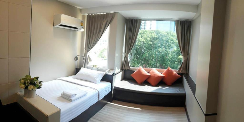 Ywca Hotel Bangkok Extérieur photo