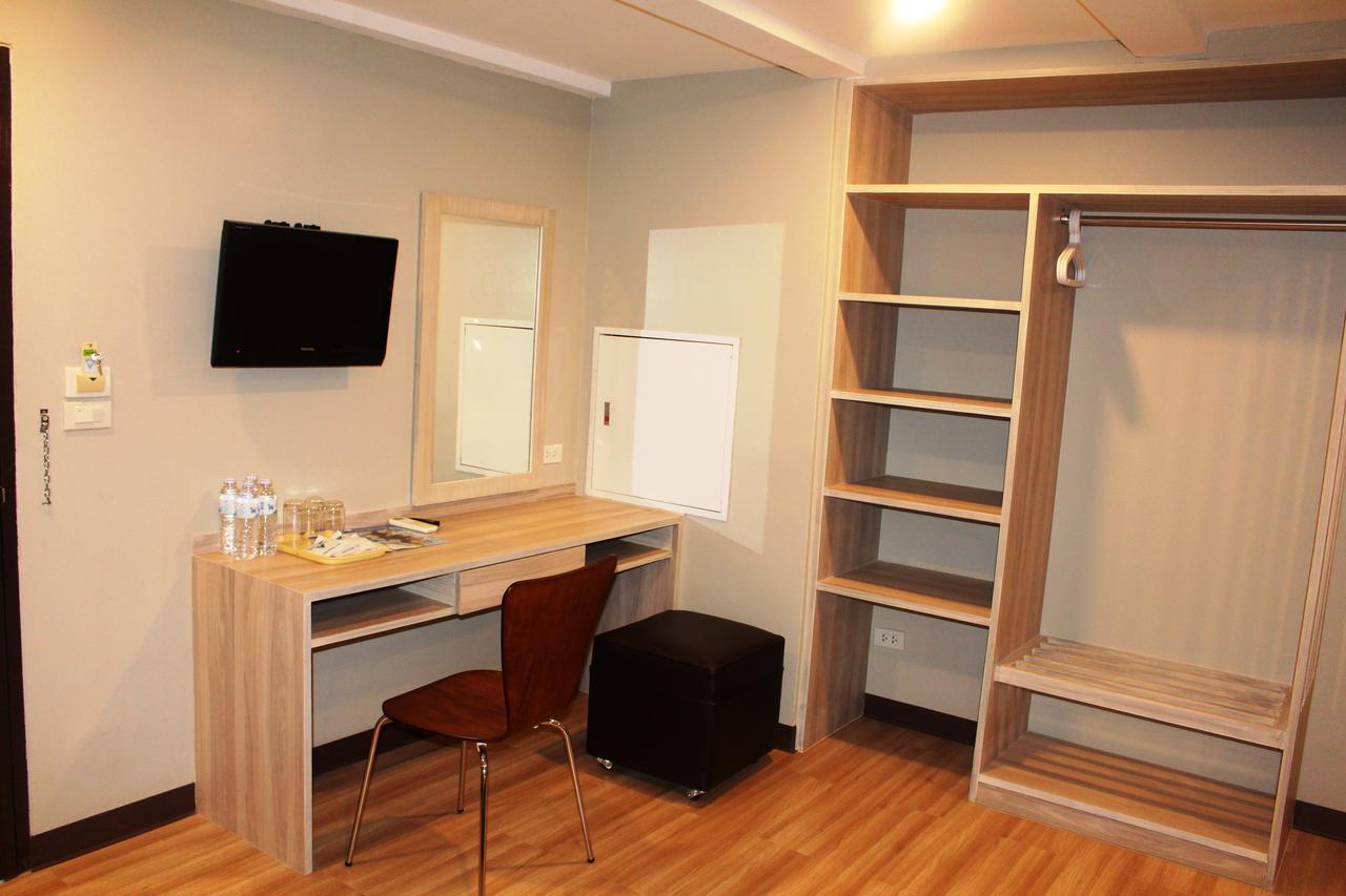 Ywca Hotel Bangkok Extérieur photo